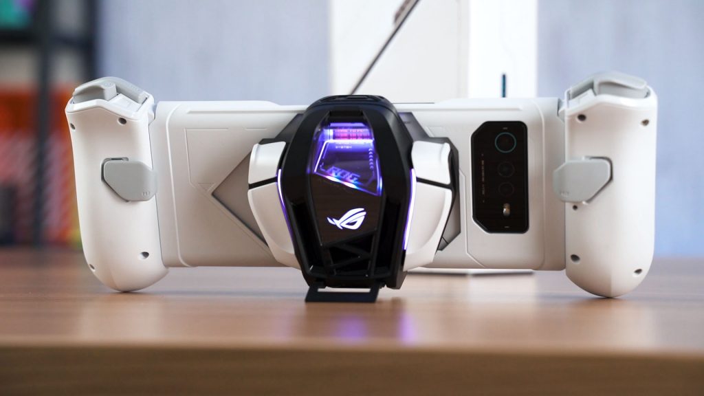 ROG Phone 6 AeroActive Cooler 6