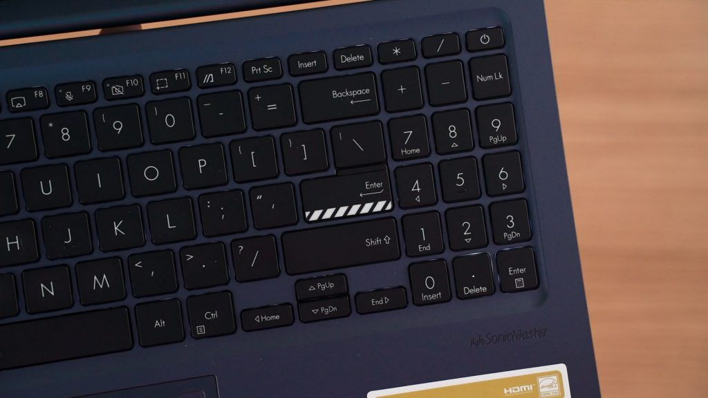 ASUS Vivobook 15X OLED M1503QA