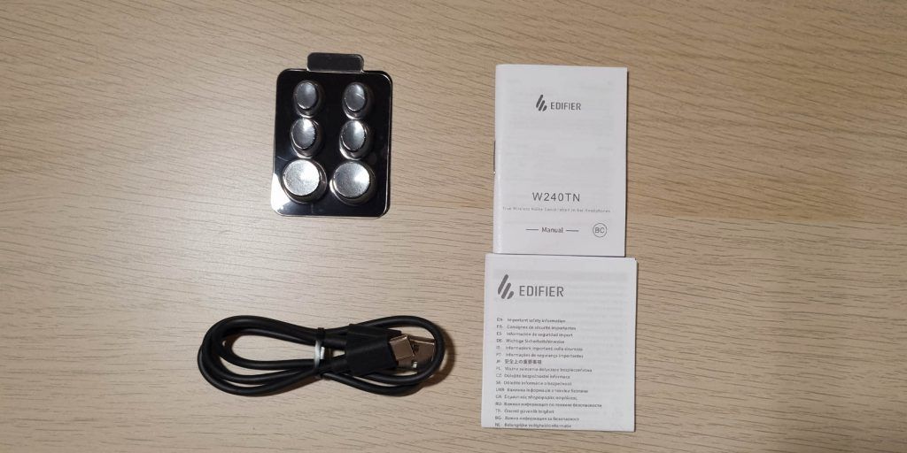 Edifier W240TN 4