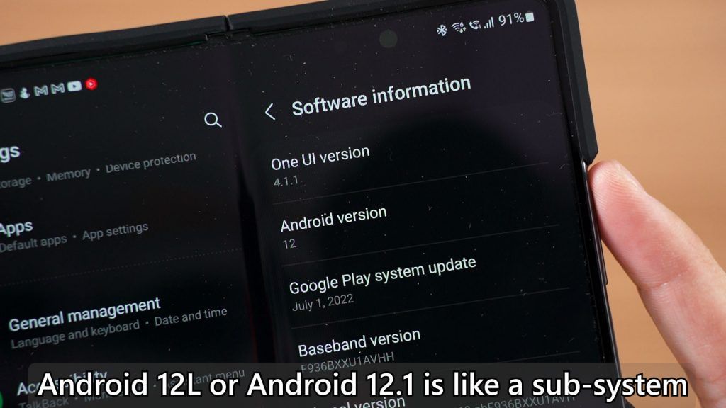Samsung Galaxy Z Fold4 multitasking