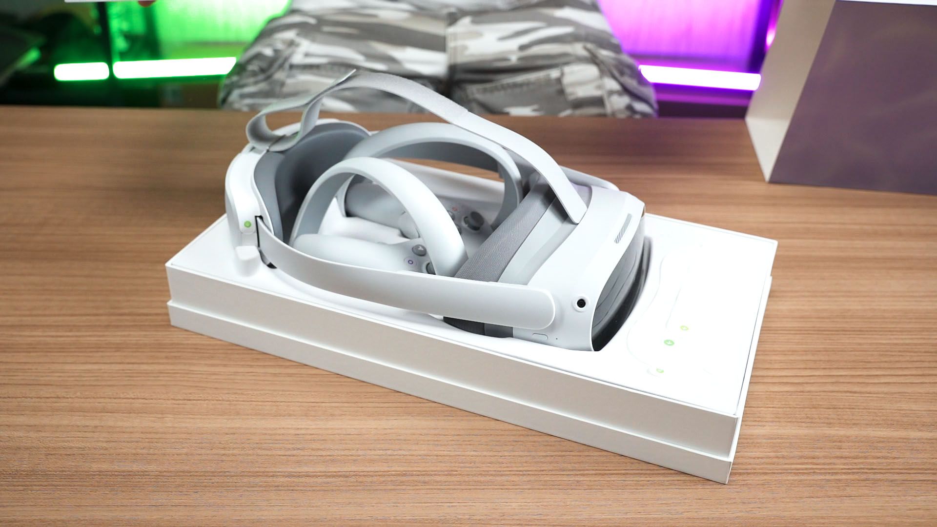 Review - PICO 4 VR headset: Better than the Quest 2? | Nasi Lemak Tech
