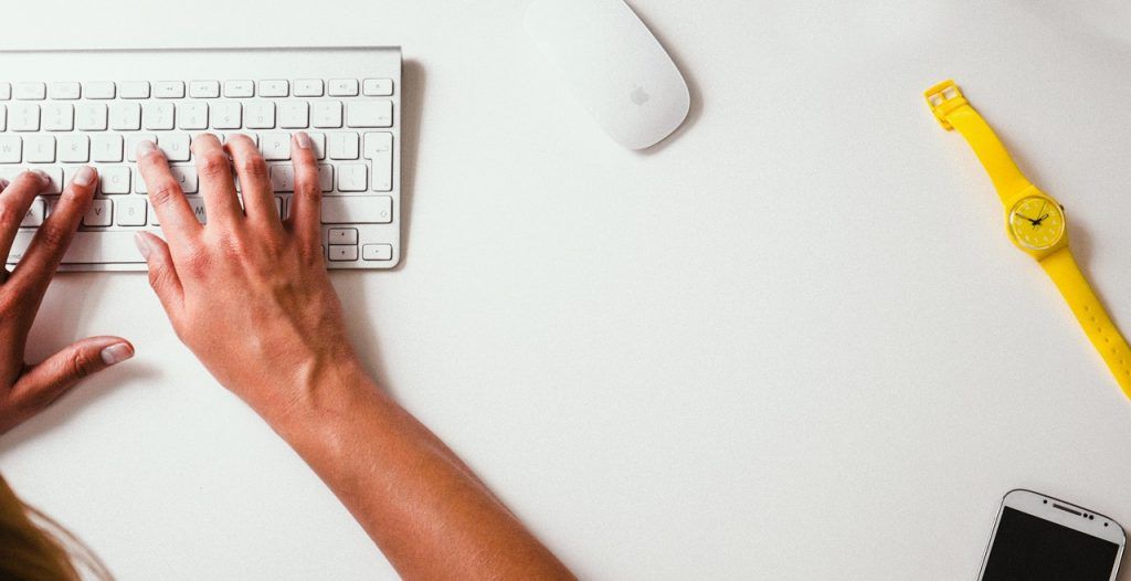 Everything You Need to Know About Mobile Computer Carts 3
