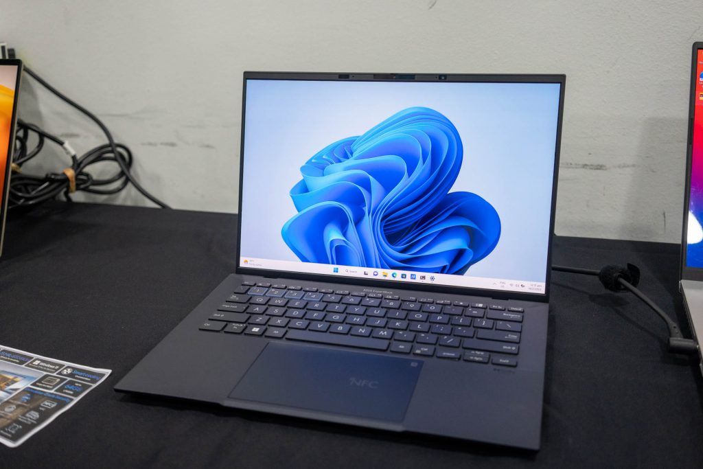 ASUS ExpertBook B9 OLED - 02