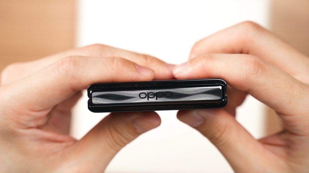 OPPO Find N2 Flip review