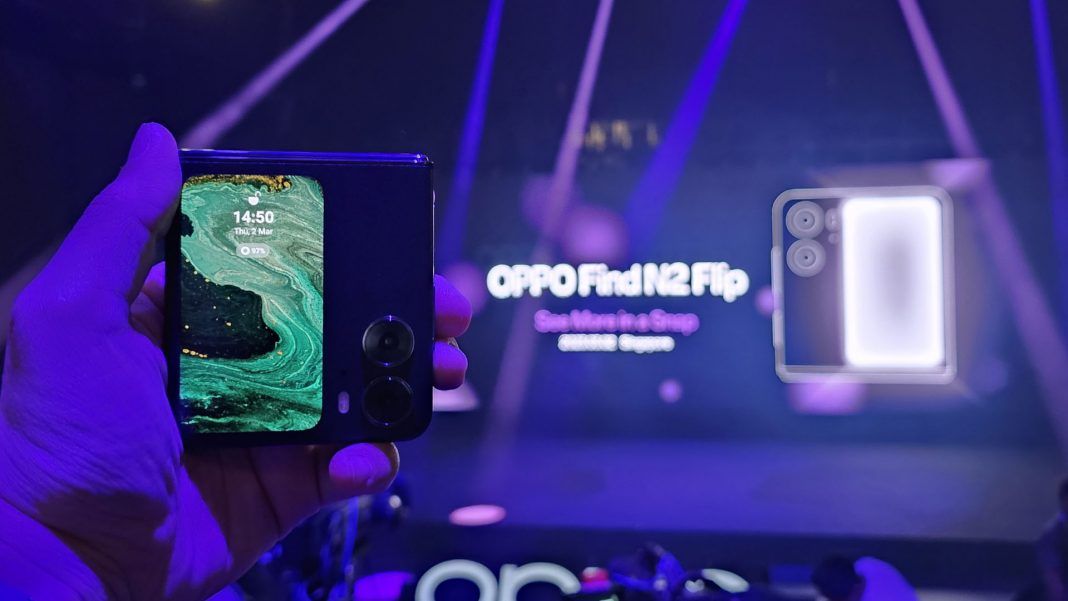 OPPO Find N2 Flip pics