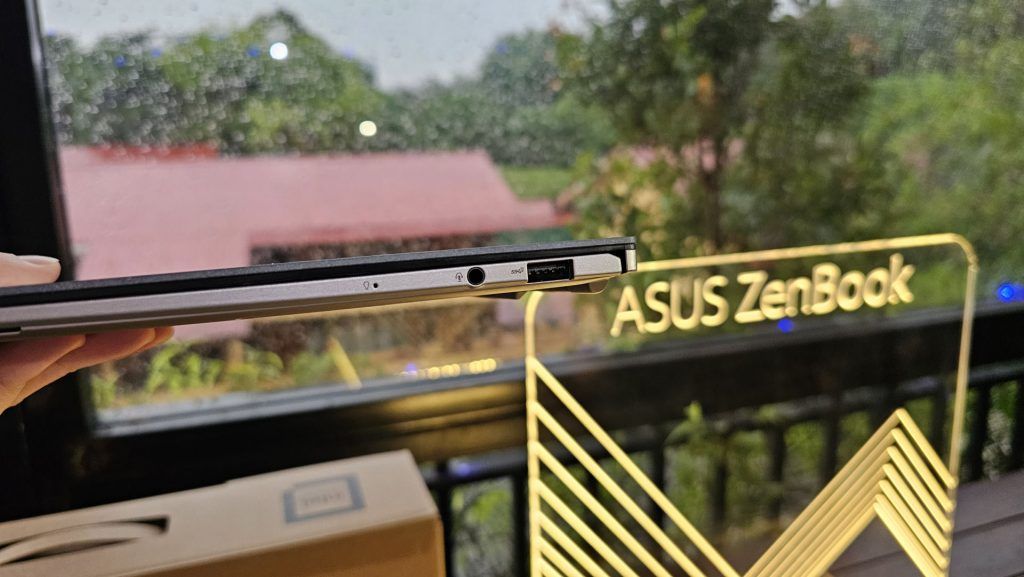 ASUS Zenbook S 13 OLED UX5304 preview