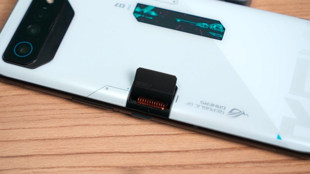 ROG Phone 7 Ultimate with AeroActive Cooler 7 review