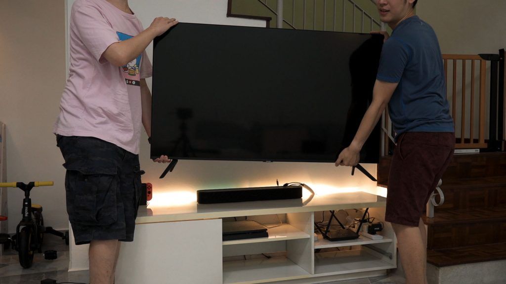 Setup: Samsung QN85C 4K Neo QLED TV & Q800C Soundbar 28