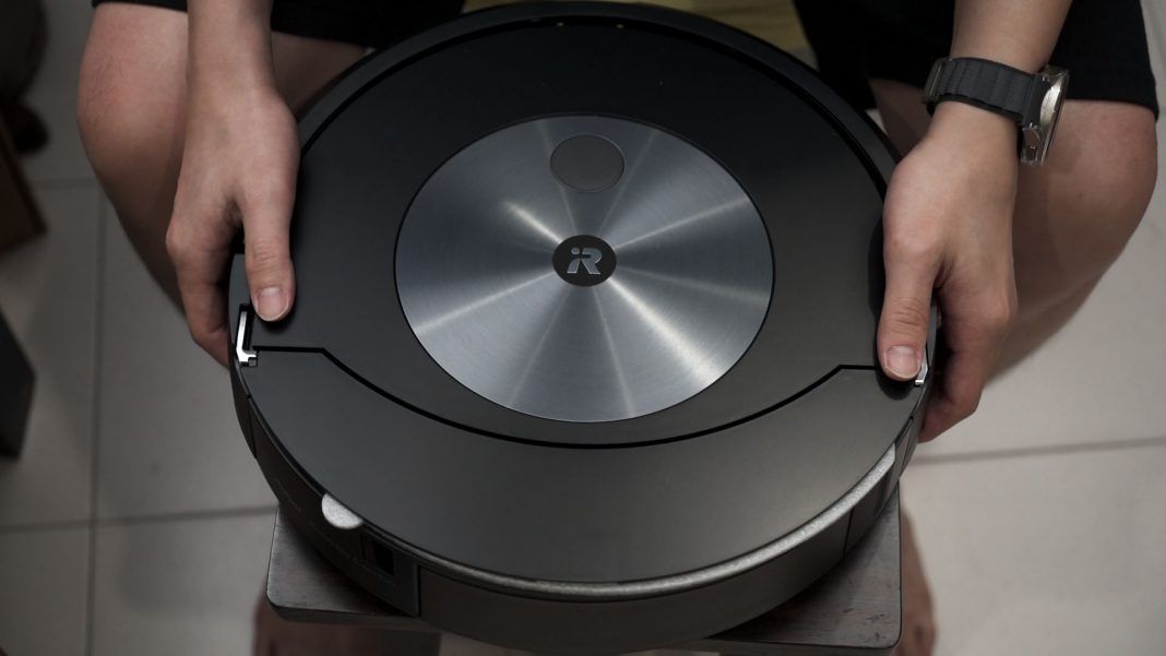 iRobot Roomba j7+ review iRobot Roomba j7+ review