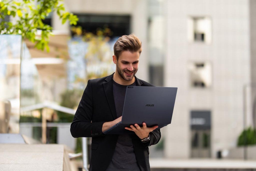 ASUS ExpertBook B5 OLED B5602C 1