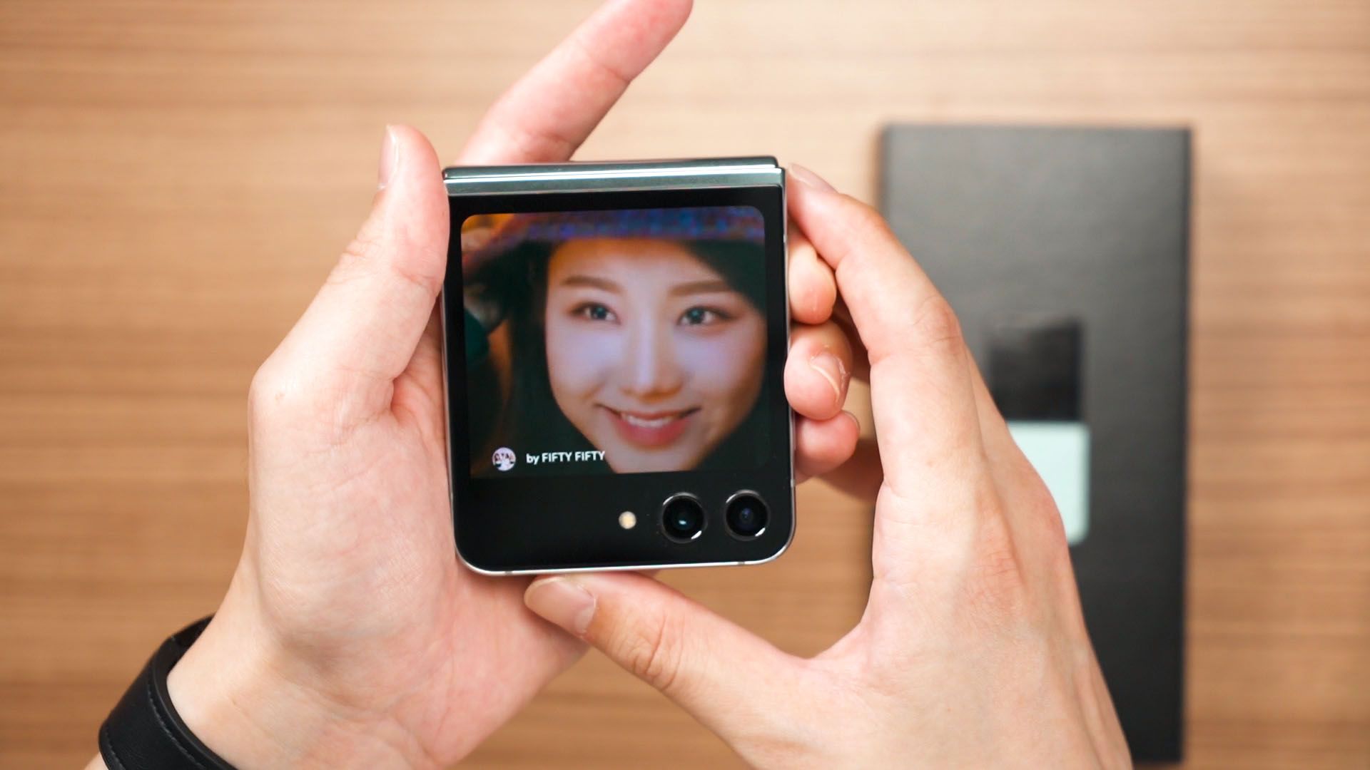 Review - Samsung Galaxy Z Flip5: There are more upgrades, actually 