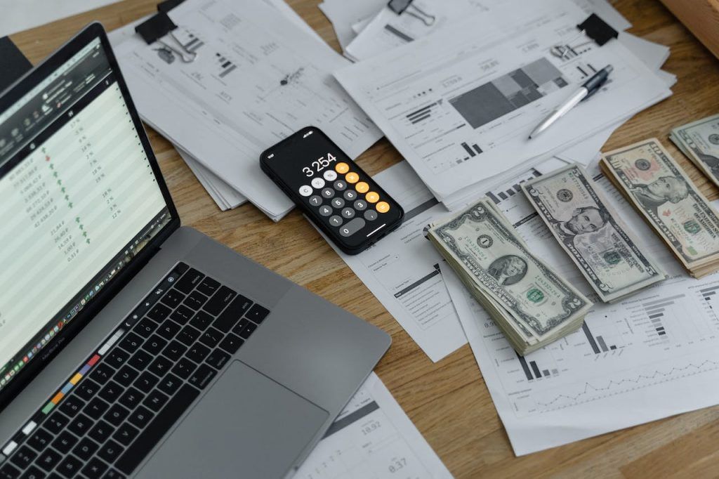 A Few Things to Consider When Selecting an Accounting Software for Your Business 3