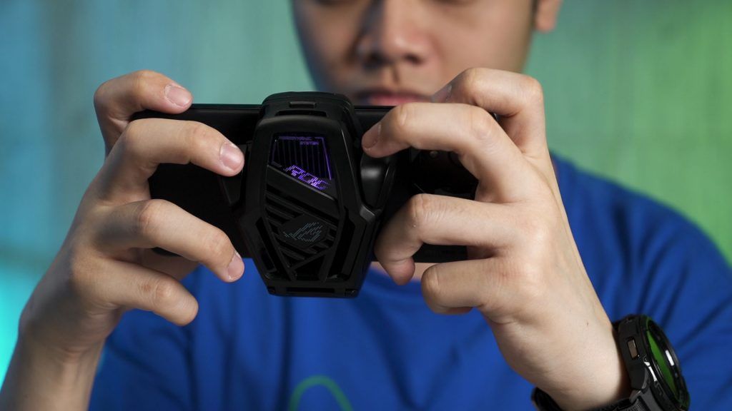 ROG Phone 8 AeroActive Cooler X review