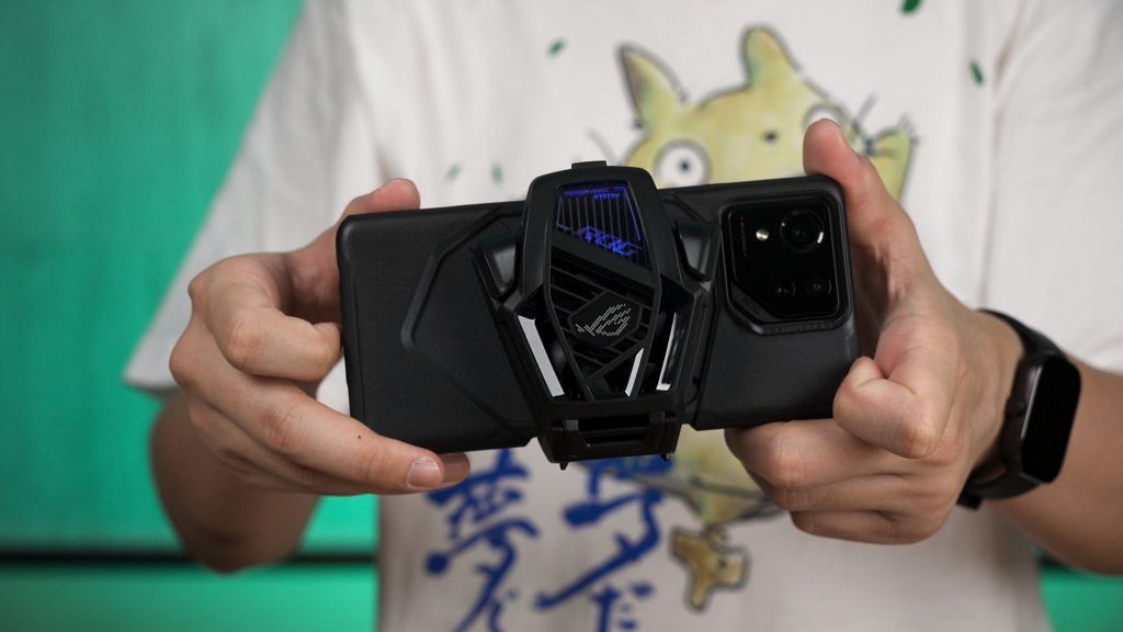 ROG Phone 8 AeroActive Cooler X review