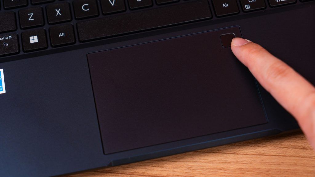 ASUS ExpertBook B1 B1402 review