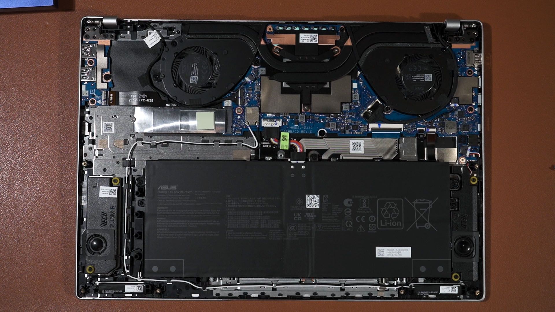 Review - AMD Ryzen AI 9 HX 370 feat. ASUS Vivobook S 16 M5606W 