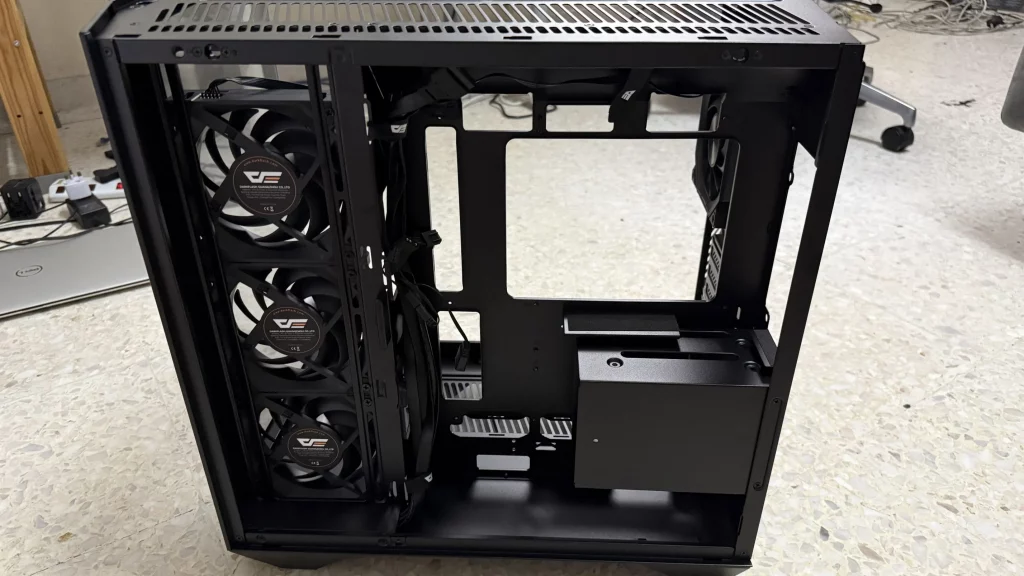 darkFlash DY470 ATX Tower Case First-Impression 12