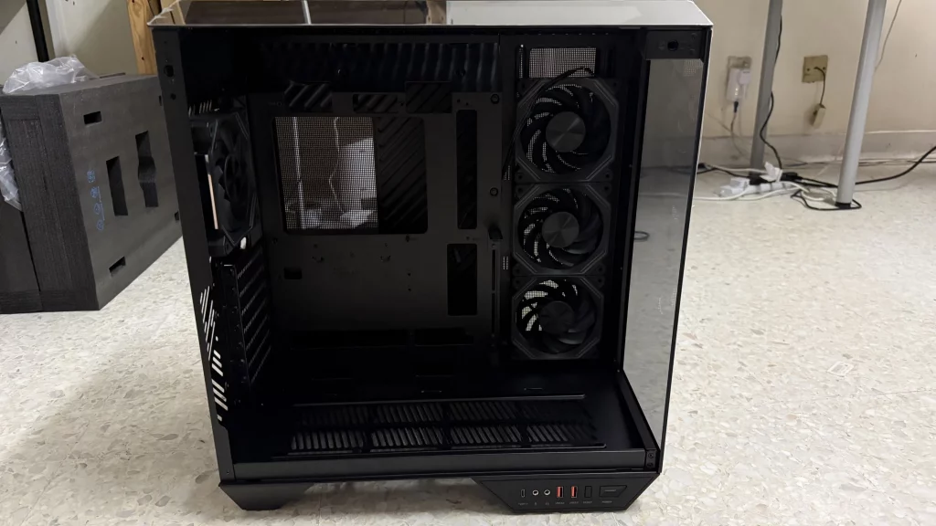 darkFlash DY470 ATX Tower Case First-Impression 2