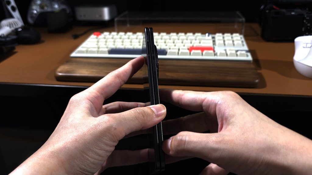 Review - OPPO Find N5: Thinnest book-style foldable but with a cost 4