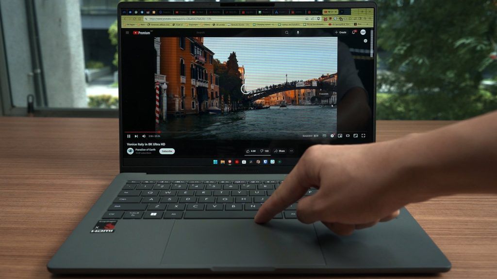 ASUS Zenbook A14 UX3407 review - the lightest laptop I've used 12
