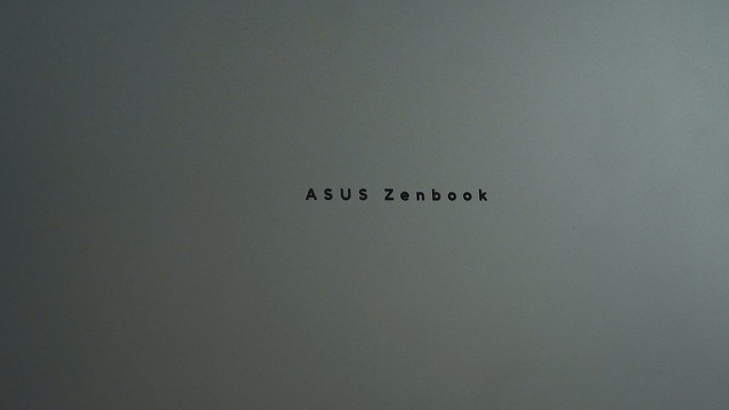 ASUS Zenbook A14 UX3407 review - the lightest laptop I've used 2