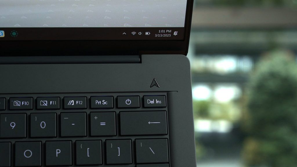 ASUS Zenbook A14 UX3407 review - the lightest laptop I've used 3