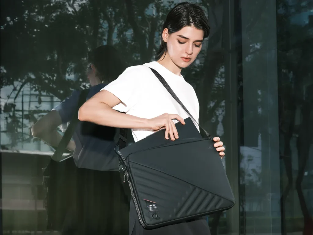 ROG Slash Sleeve Bag 4.0
