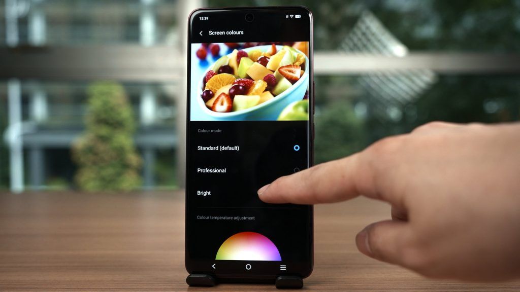 vivo V50 review - bold color, good cameras 4