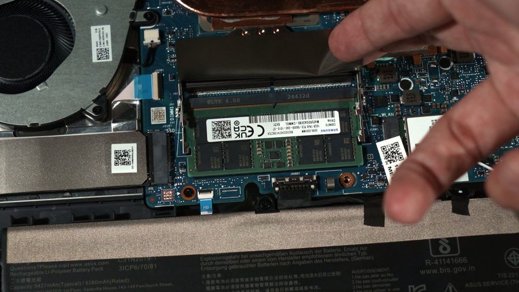 ASUS Gaming V16 V3607 review - budget gaming laptops are back! 1