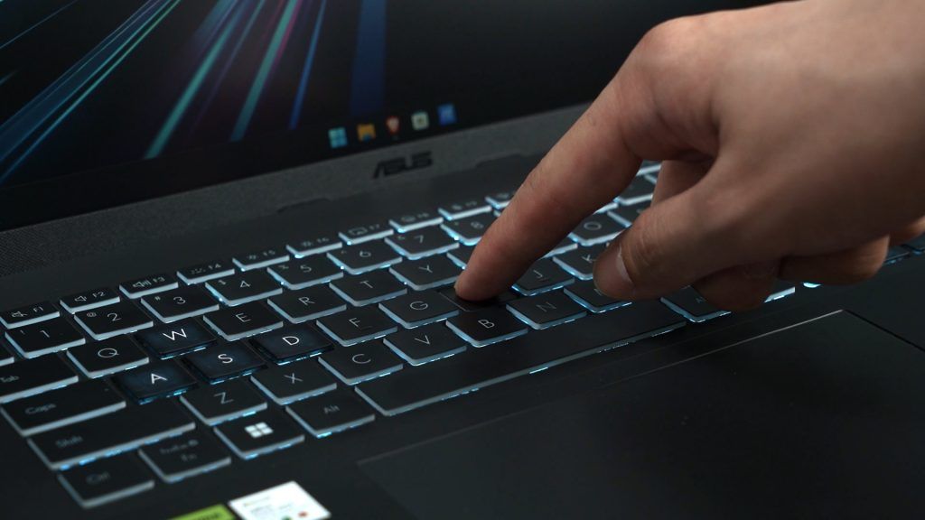 ASUS Gaming V16 V3607 review - budget gaming laptops are back! 6