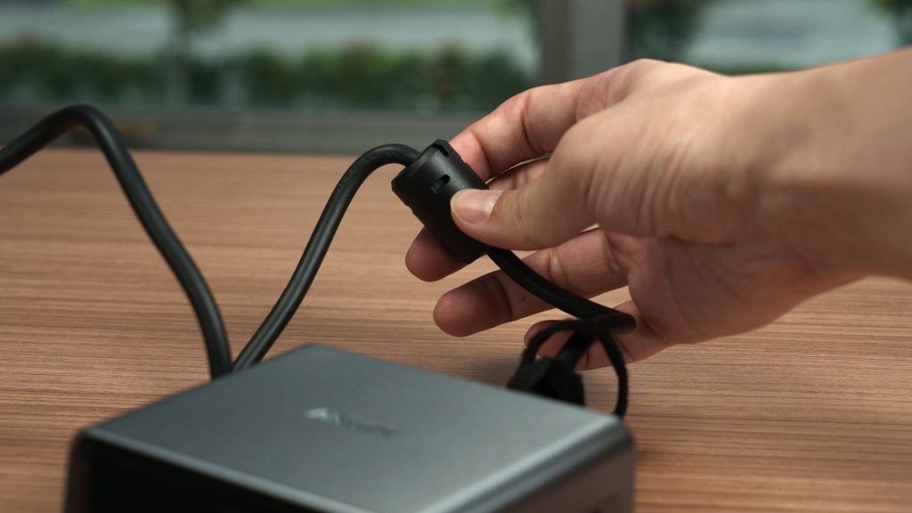 Anker Prime 250W GaN desktop charger review - actually innovative charger 1