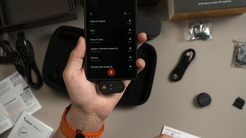 Maono Wave T5 Wireless Microphone: A Versatile Audio Solution for Content Creators 4