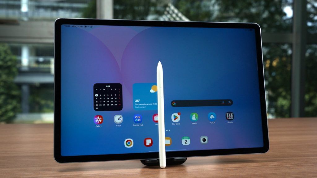 Samsung Galaxy Tab S10 FE+ - actually great screen! 23
