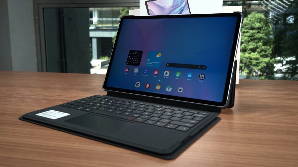Samsung Galaxy Tab S10 FE+ - actually great screen! 13