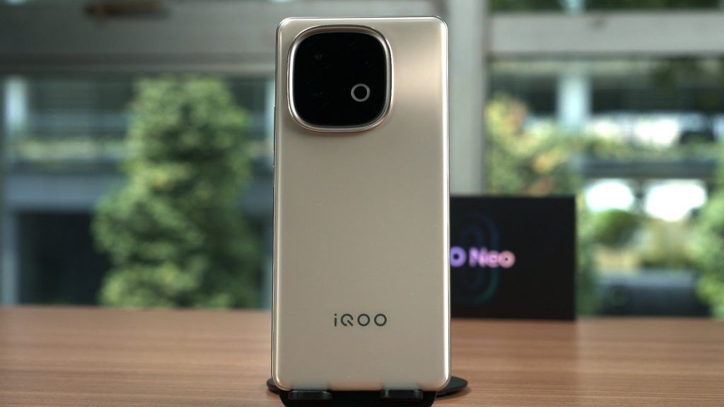 iQOO Neo 10 review - the best fast-charging compatibility I've seen 18