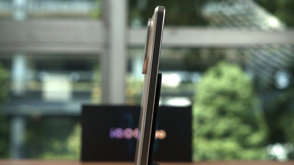 iQOO Neo 10 review - the best fast-charging compatibility I've seen 4