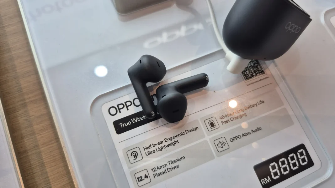 OPPO Enco Buds3 (1) OPPO Enco Buds3 (1)