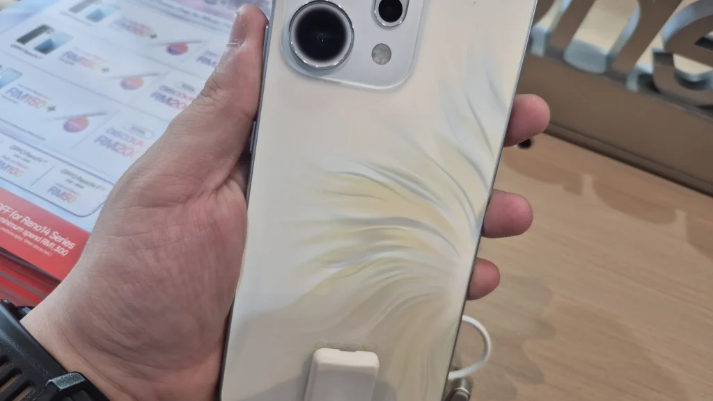 OPPO Reno14 (5)