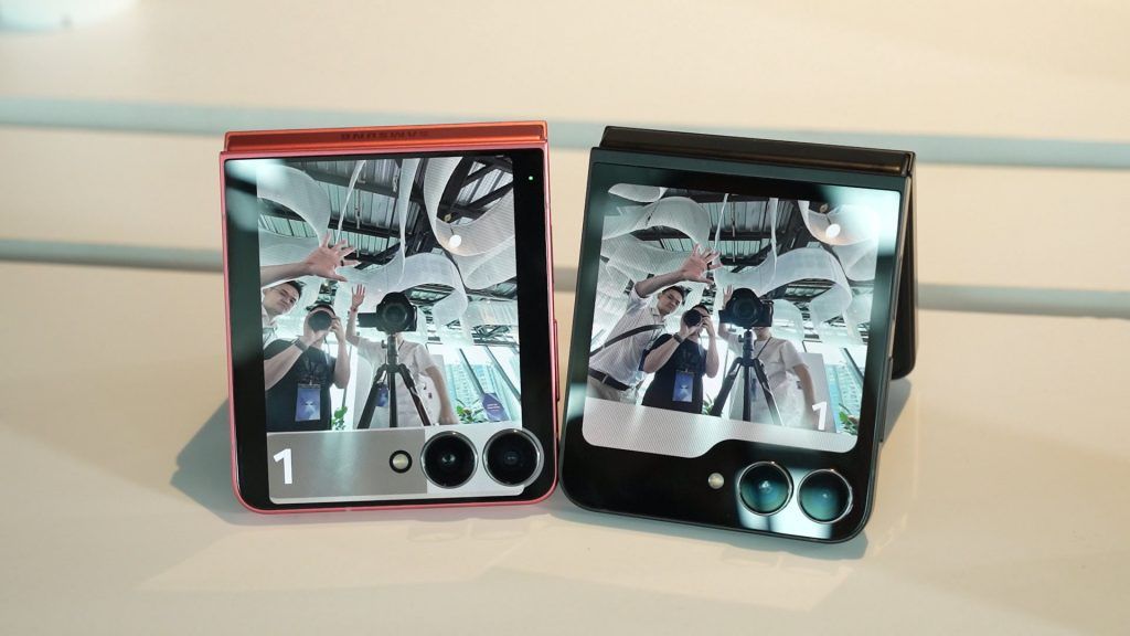 New Galaxy Z Flip7 is thinner, upgraded FlexWindow. BTW, there's an FE too 7