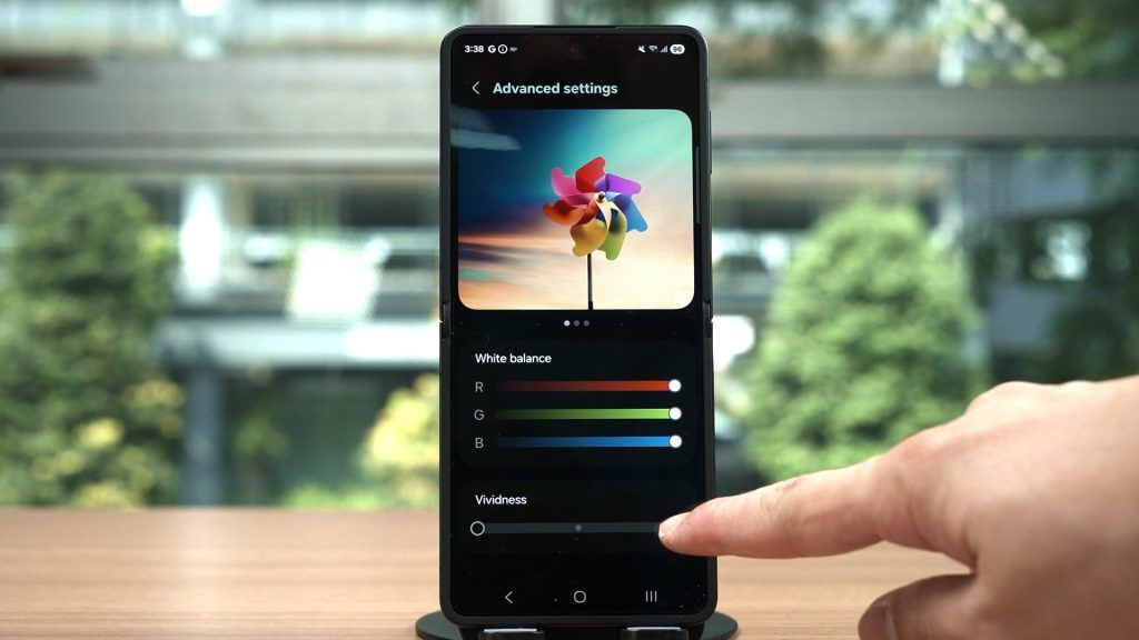 Samsung Galaxy Z Flip7 review - Big, meaningful upgrades 11