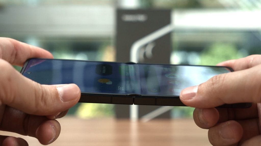 Samsung Galaxy Z Flip7 review - Big, meaningful upgrades 13