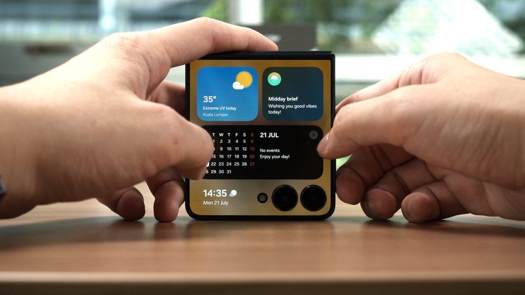 Samsung Galaxy Z Flip7 review - Big, meaningful upgrades 20