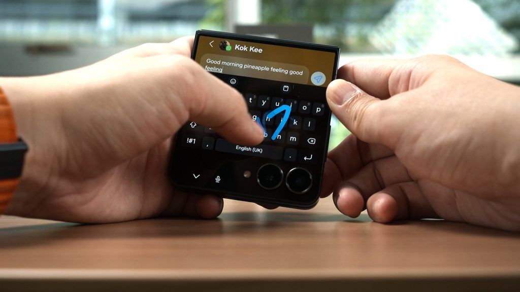 Samsung Galaxy Z Flip7 review - Big, meaningful upgrades 24