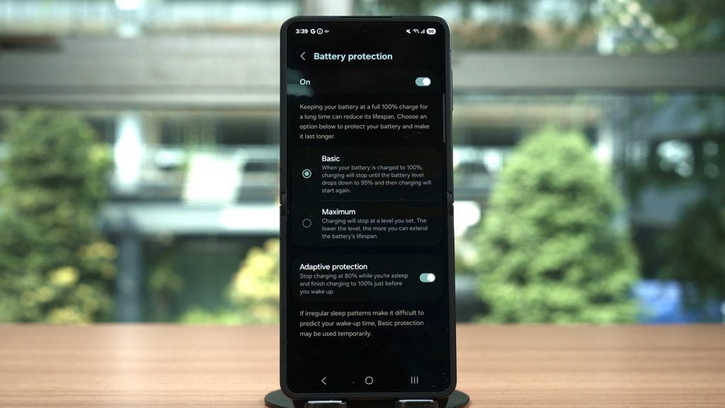 Samsung Galaxy Z Flip7 review - Big, meaningful upgrades 28