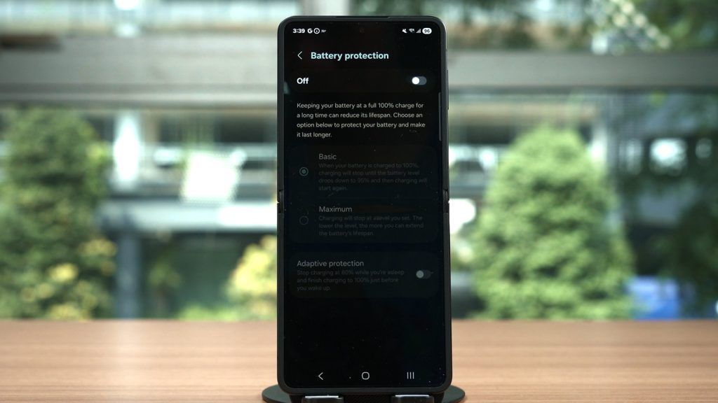 Samsung Galaxy Z Flip7 review - Big, meaningful upgrades 30