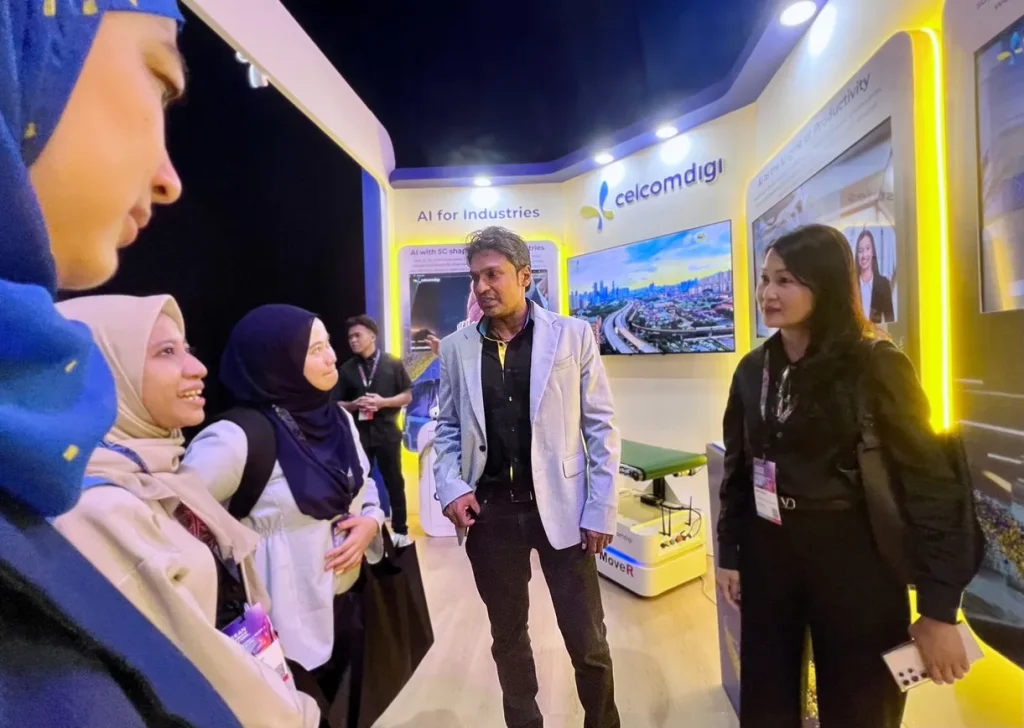 CelcomDigi ASEAN AI Summit Showcase (2)