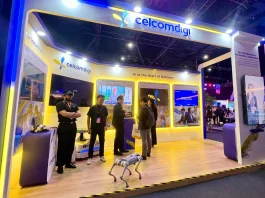CelcomDigi showcases in-house AI solutions with sights on SME adoption CelcomDigi ASEAN AI Summit Showcase (3)