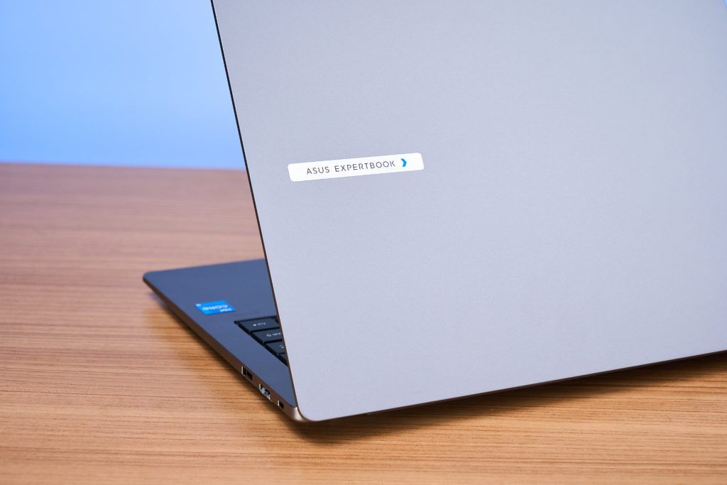 ASUS ExpertBook P3405 review - worry-free reliability for everyone 1