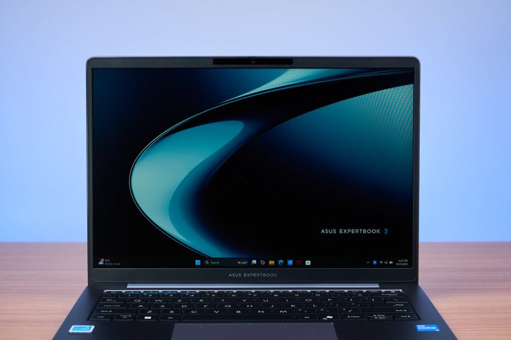 ASUS ExpertBook P3405 review - worry-free reliability for everyone 3
