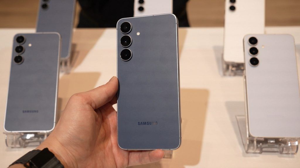 Here's the new Samsung Galaxy S25 FE 1